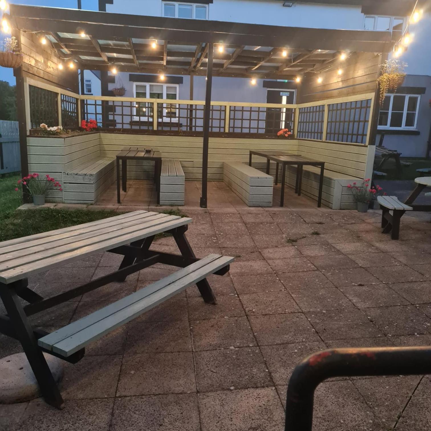 The Norfolk Arms, Chapeltown Hotel Шефилд Екстериор снимка