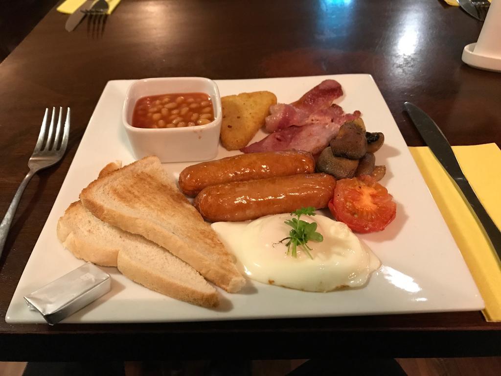The Norfolk Arms, Chapeltown Hotel Шефилд Екстериор снимка