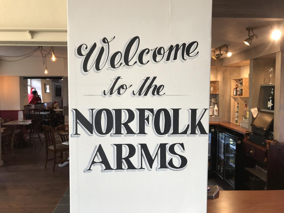 The Norfolk Arms, Chapeltown Hotel Шефилд Екстериор снимка